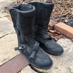 Motorcycle Riding Boots Forma! Next Day SHIP! Amazing Condition!! 🏍️ 🔥 38/7.5
